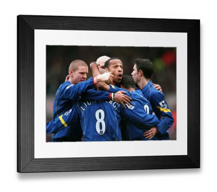 Framed Print : Freddie Ljungberg celebrates scoring Arsenals goal with Phillepe Senderos Framed Print : Freddie Ljungberg celebrates scoring Arsenals goal with Phillepe Senderos
