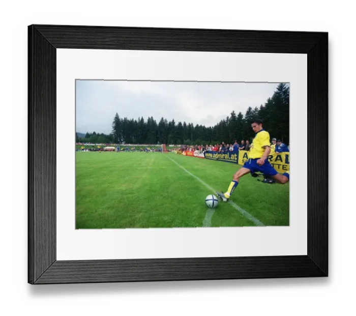 Framed Print : (Arsenal). Grazer AK v Arsenal. Arsenal Pre Season Friendly