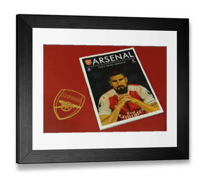 Framed Print : Arsenal FC vs Paris Saint-Germain: An Inside Look at Matchday Preparations - UEFA Champions League 2016-17