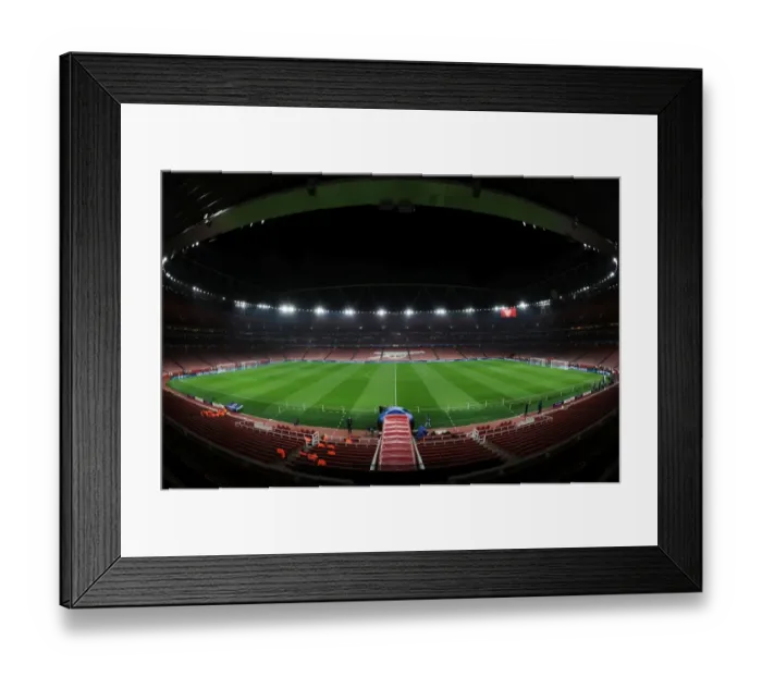 Framed Print : Arsenal vs Paris Saint-Germain: Champions League Clash at Emirates Stadium (2016-17)