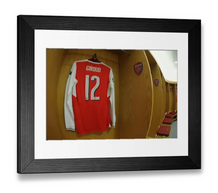 Framed Print : Arsenal's Olivier Giroud: Focus and Preparation Before Arsenal FC vs Paris Saint-Germain (UEFA Champions League, 2016-17) Framed Print : Arsenal's Olivier Giroud: Focus and Preparation Before Arsenal FC vs Paris Saint-Germain (UEFA Champions League, 2016-17)