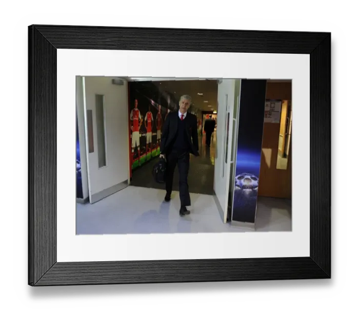 Framed Print : Arsene Wenger: Arsenal vs Paris Saint-Germain, UEFA Champions League, 2016 Framed Print : Arsene Wenger: Arsenal vs Paris Saint-Germain, UEFA Champions League, 2016