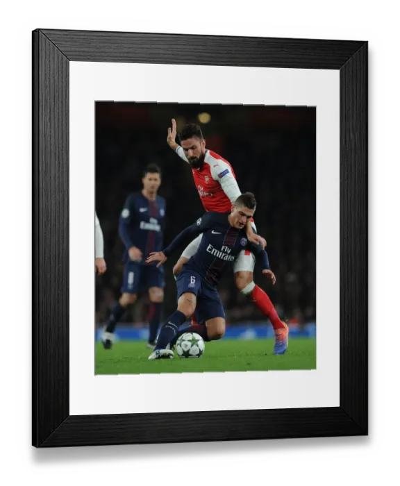 Framed Print : Giroud vs. Verratti: A Champions League Battle - Arsenal vs. Paris Saint-Germain (2016-17) Framed Print : Giroud vs. Verratti: A Champions League Battle - Arsenal vs. Paris Saint-Germain (2016-17)