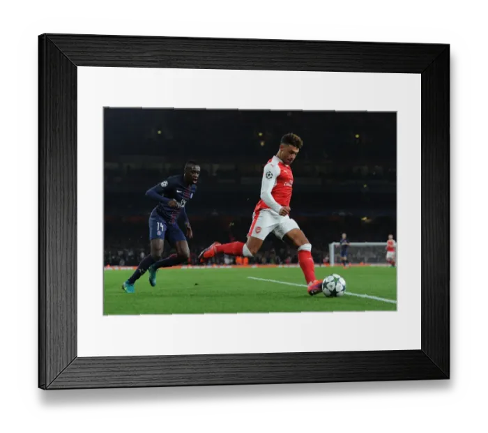 Framed Print : Midfield Showdown: Oxlade-Chamberlain vs. Matuidi - Arsenal vs. Paris Saint-Germain, Champions League Clash Framed Print : Midfield Showdown: Oxlade-Chamberlain vs. Matuidi - Arsenal vs. Paris Saint-Germain, Champions League Clash