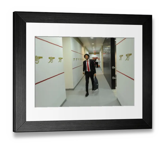 Framed Print : Arsenal: Mohamed Elneny's Pre-Match Focus at Emirates Stadium (Arsenal v AFC Bournemouth, 2016 / 17) Framed Print : Arsenal: Mohamed Elneny's Pre-Match Focus at Emirates Stadium (Arsenal v AFC Bournemouth, 2016 / 17)