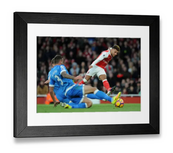 Framed Print : Alex Oxlade-Chamberlain in Action: Arsenal vs AFC Bournemouth, Premier League 2016 / 17