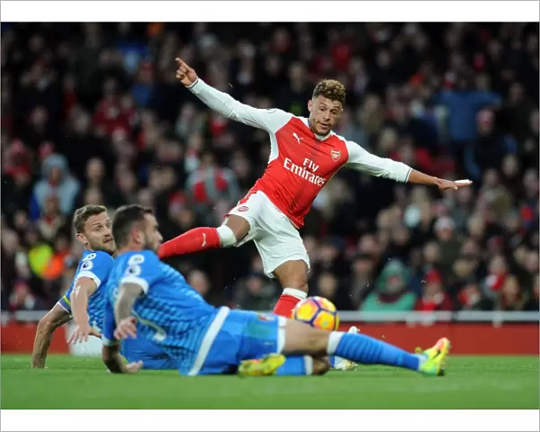 Alex Oxlade-Chamberlain in Action for Arsenal vs AFC Bournemouth, Premier League 2016 / 17