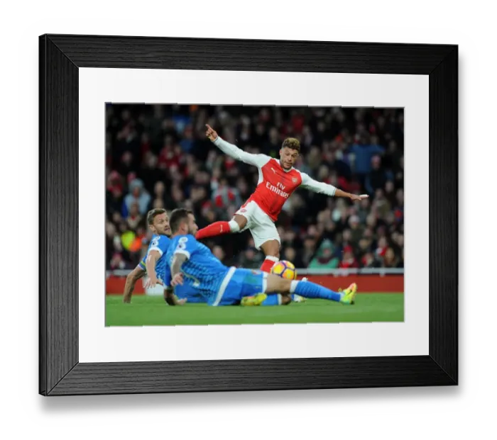 Framed Print : Alex Oxlade-Chamberlain in Action for Arsenal vs AFC Bournemouth, Premier League 2016 / 17