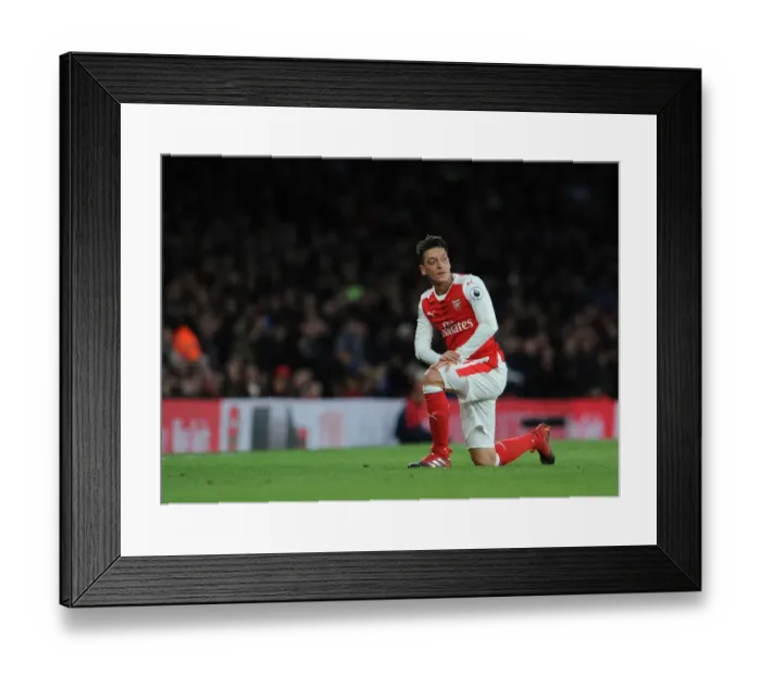 Framed Print : Mesut Ozil in Action: Arsenal vs AFC Bournemouth, Premier League 2016 / 17