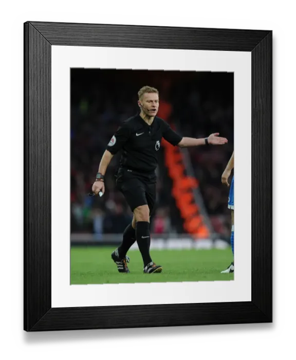 Framed Print : Mike Jones Referees Arsenal vs AFC Bournemouth in Premier League Clash at Emirates Stadium (2016 / 17) Framed Print : Mike Jones Referees Arsenal vs AFC Bournemouth in Premier League Clash at Emirates Stadium (2016 / 17)