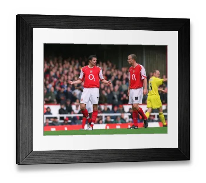 Framed Print : Robin van Persie and Dennis Bergkamp (Arsenal). Arsenal 4: 0 Charlton Athletic Framed Print : Robin van Persie and Dennis Bergkamp (Arsenal). Arsenal 4: 0 Charlton Athletic