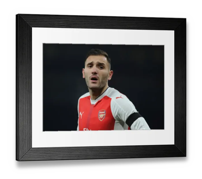 Framed Print : Arsenal vs Southampton: EFL Cup Quarter-Final Battle at Emirates Stadium Framed Print : Arsenal vs Southampton: EFL Cup Quarter-Final Battle at Emirates Stadium