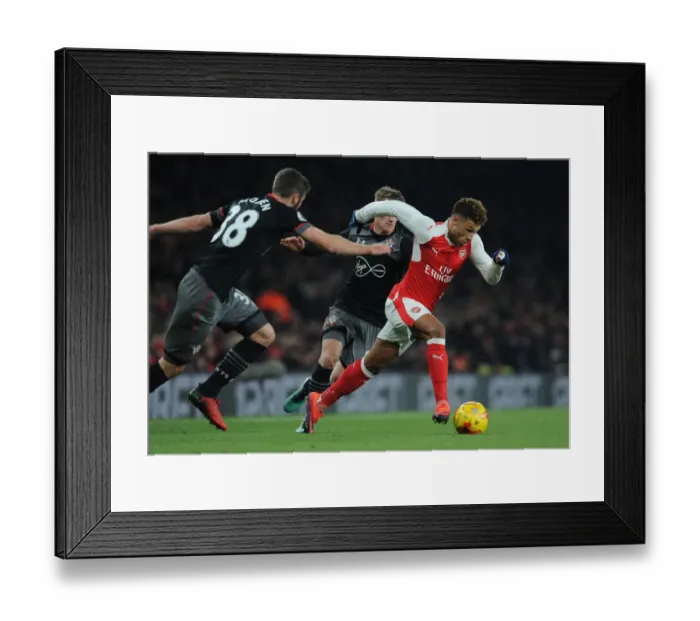 Framed Print : Alex Oxlade-Chamberlain: In Action for Arsenal Against Southampton in the EFL Cup (2016-17) Framed Print : Alex Oxlade-Chamberlain: In Action for Arsenal Against Southampton in the EFL Cup (2016-17)