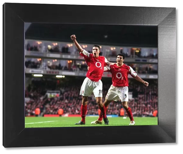 Van Persie and Reyes in Ecstasy: Arsenal's Unforgettable 2:1 FA Cup Victory Over Stoke City