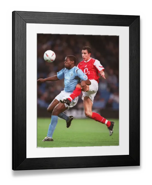Framed Print : Van Persie's Double Strike: Arsenal's Victory over Manchester City in the Carling League Cup (2004)
