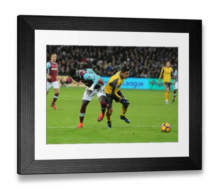 Framed Print : Alexis Sanchez Scores the Second Goal: West Ham United vs. Arsenal, Premier League 2016-17