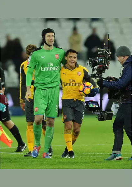 Arsenal's Cech and Sanchez Celebrate Victory Over West Ham United