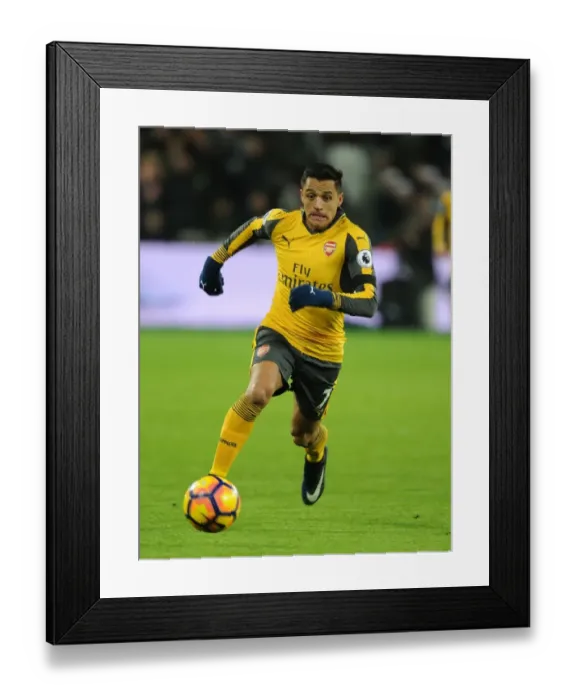Framed Print : Alexis Sanchez in Action: Arsenal vs. West Ham United, Premier League 2016-17 Framed Print : Alexis Sanchez in Action: Arsenal vs. West Ham United, Premier League 2016-17