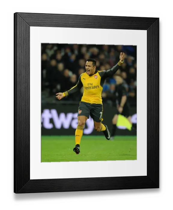Framed Print : Arsenal's Alexis Sanchez in Action against West Ham United (2016-17)