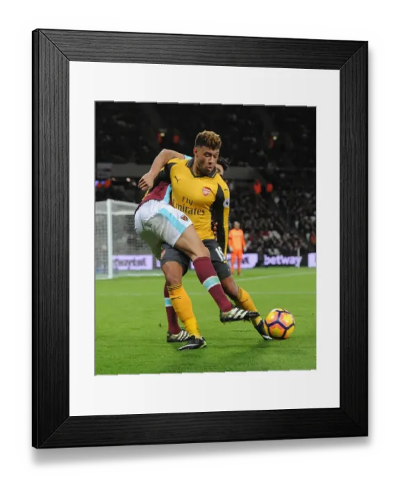 Framed Print : Oxlade-Chamberlain Overpowers Arbeloa: Arsenal vs. West Ham Showdown