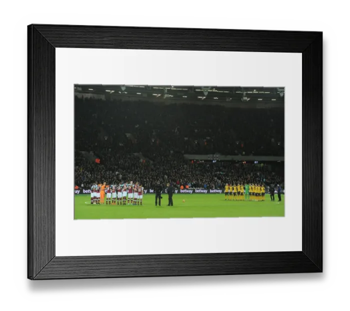 Framed Print : Minutes Silence: West Ham United vs. Arsenal, Premier League 2016-17 - In Memory of Chapecoense Framed Print : Minutes Silence: West Ham United vs. Arsenal, Premier League 2016-17 - In Memory of Chapecoense