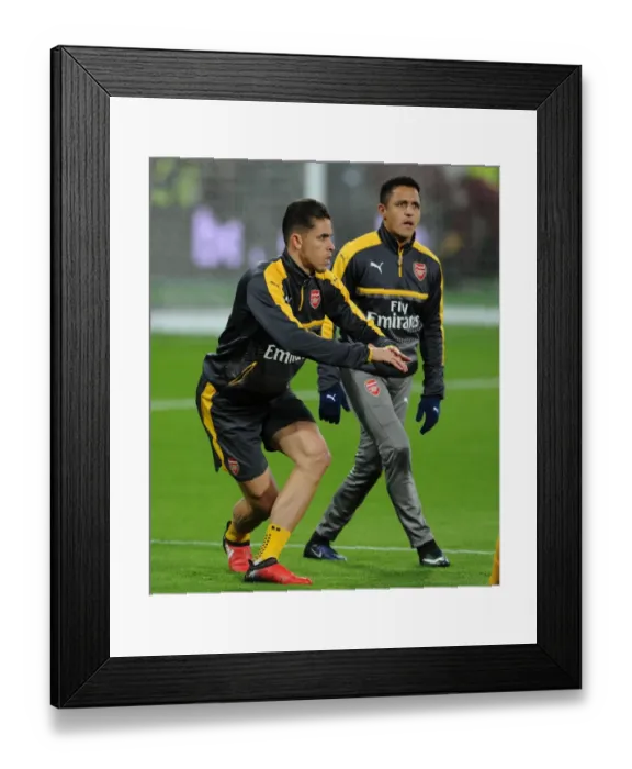 Framed Print : Gabriel Braces for Arsenal's Premier League Clash Against West Ham United (December 2016)