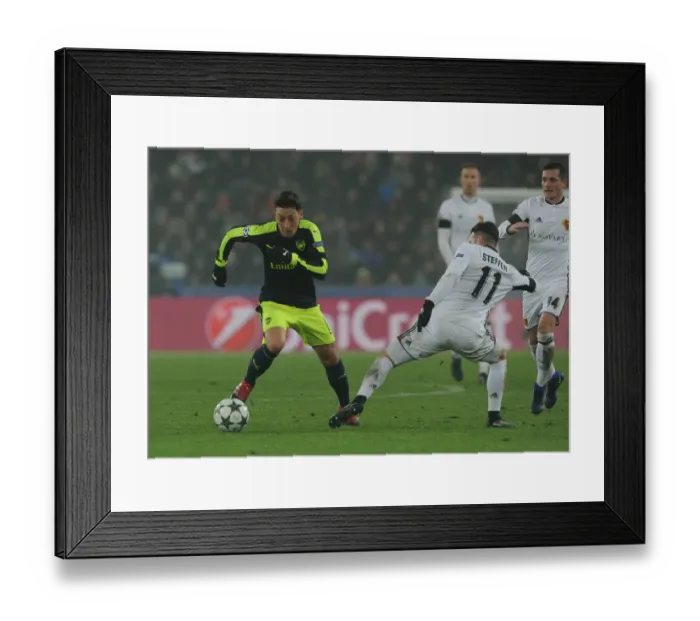 Framed Print : Mesut Ozil Clashes with Renato Steffen: FC Basel vs. Arsenal, UEFA Champions League, 2016 Framed Print : Mesut Ozil Clashes with Renato Steffen: FC Basel vs. Arsenal, UEFA Champions League, 2016