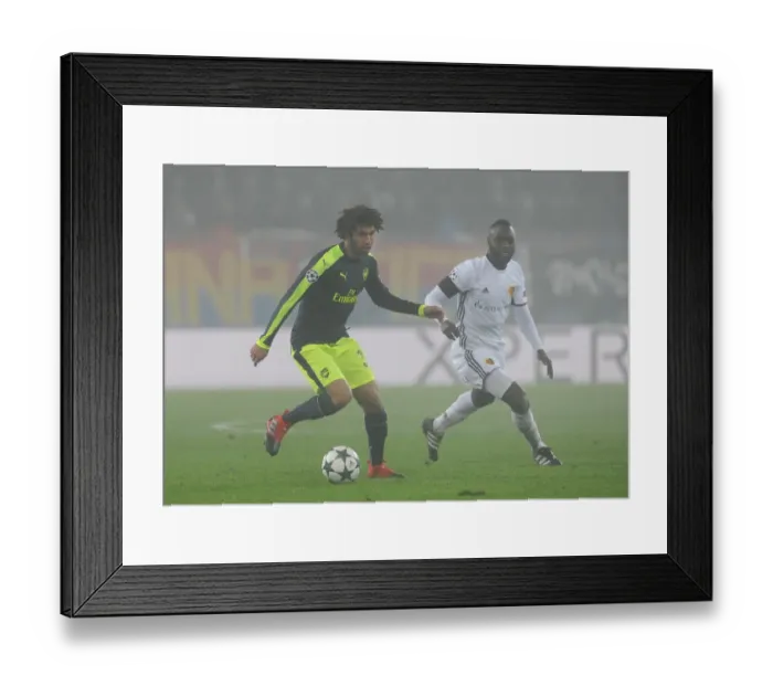 Framed Print : Mohamed Elneny (Arsenal) Eder Balanta (Basel)