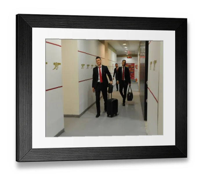 Framed Print : Arsenal vs Stoke City: Premier League Showdown at Emirates Stadium (December 2016) Framed Print : Arsenal vs Stoke City: Premier League Showdown at Emirates Stadium (December 2016)