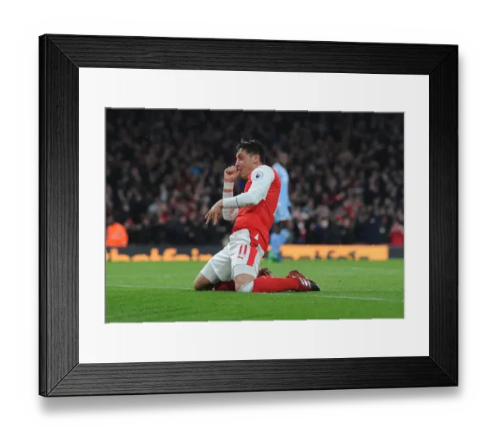 Framed Print : Mesut Ozil Scores Arsenal's Second Goal vs Stoke City (2016-17)