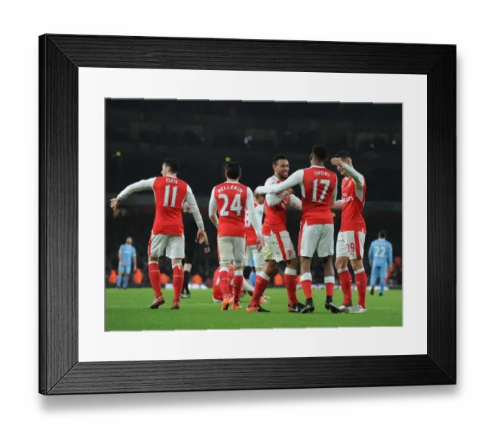 Framed Print : Arsenal vs Stoke City: Premier League Showdown at Emirates Stadium (December 2016)