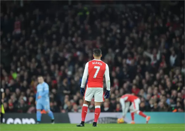 Arsenal's Alexis Sanchez in Action Against Stoke City - Premier League 2016-17
