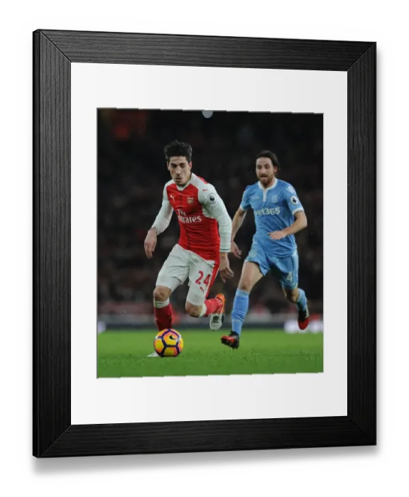 Framed Print : Hector Bellerin in Action: Arsenal vs Stoke City, Premier League 2016-17
