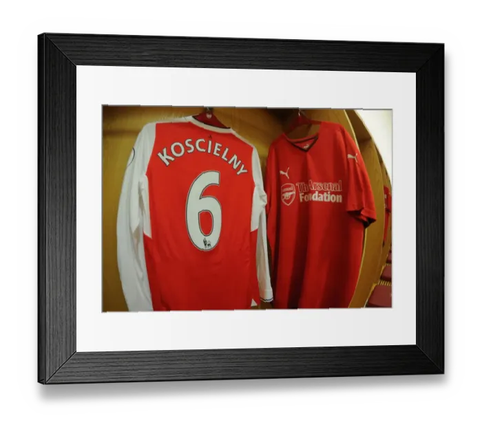 Framed Print : Arsenal Charity Matchday Warm-Up T-Shirts: Arsenal vs Stoke City (2016-17) Framed Print : Arsenal Charity Matchday Warm-Up T-Shirts: Arsenal vs Stoke City (2016-17)