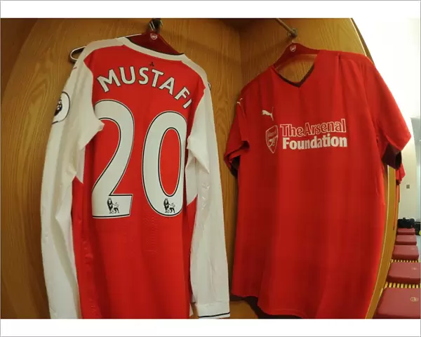 Arsenal Charity Matchday Warm-Up T-Shirts: Arsenal vs Stoke City (2016-17)