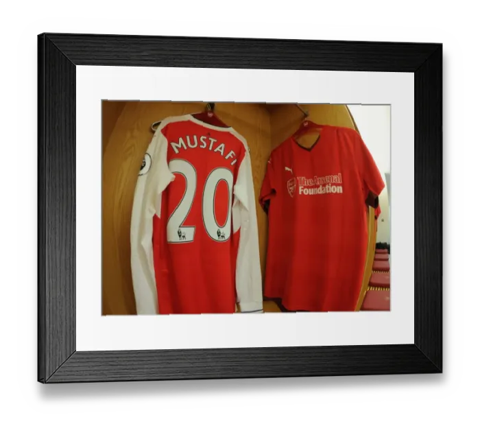 Framed Print : Arsenal Charity Matchday Warm-Up T-Shirts: Arsenal vs Stoke City (2016-17) Framed Print : Arsenal Charity Matchday Warm-Up T-Shirts: Arsenal vs Stoke City (2016-17)