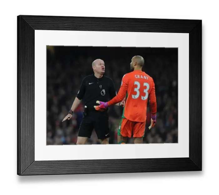 Framed Print : Arsenal vs Stoke City: Referee Lee Mason Speaks with Lee Grant during Premier League Clash Framed Print : Arsenal vs Stoke City: Referee Lee Mason Speaks with Lee Grant during Premier League Clash