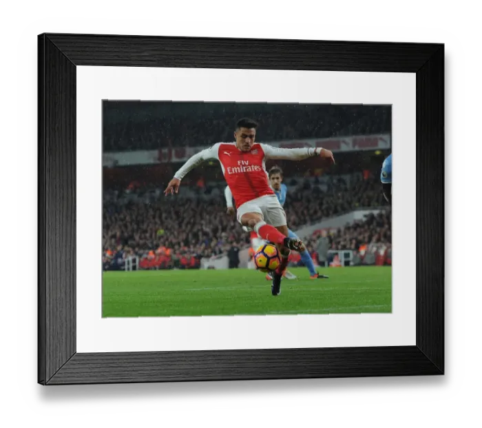 Framed Print : Alexis Sanchez in Action: Arsenal vs Stoke City, Premier League 2016-17 Framed Print : Alexis Sanchez in Action: Arsenal vs Stoke City, Premier League 2016-17