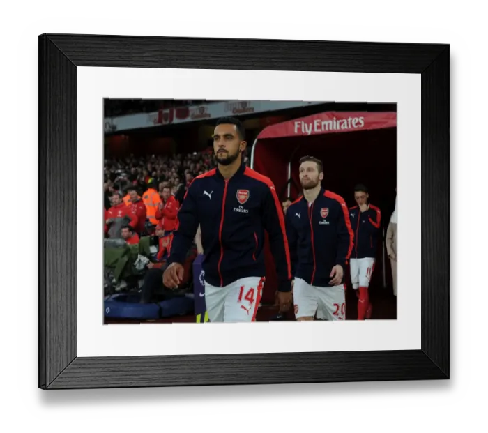 Framed Print : Theo Walcott - Arsenal vs Stoke City, Premier League 2016-17 Framed Print : Theo Walcott - Arsenal vs Stoke City, Premier League 2016-17