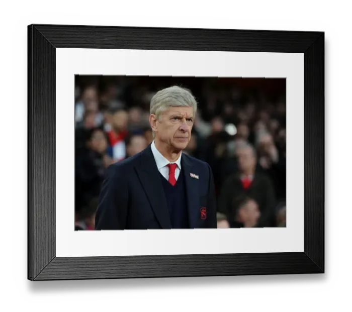 Framed Print : Arsene Wenger: Arsenal Manager before Arsenal vs Stoke City (2016-17) Framed Print : Arsene Wenger: Arsenal Manager before Arsenal vs Stoke City (2016-17)