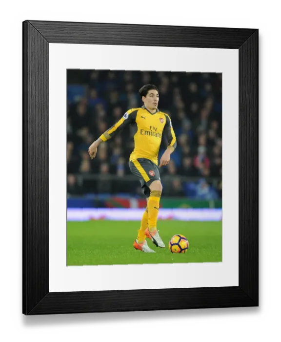 Framed Print : Hector Bellerin in Action: Everton vs Arsenal, Premier League 2016-17