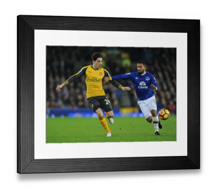 Framed Print : Bellerin vs Lennon: Everton vs Arsenal, Premier League Clash (2016-17)