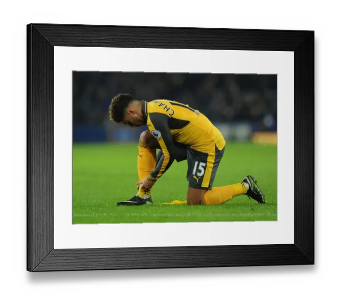 Framed Print : Oxlade-Chamberlain in Action: Arsenal vs. Everton, Premier League 2016-17 Framed Print : Oxlade-Chamberlain in Action: Arsenal vs. Everton, Premier League 2016-17