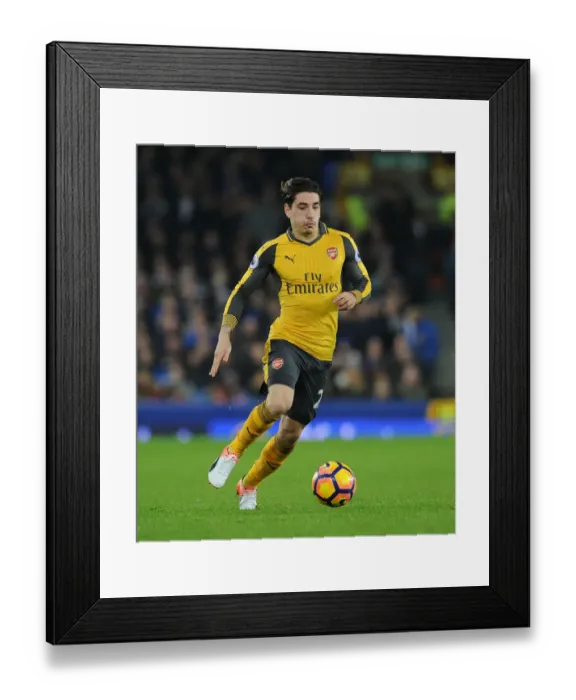 Framed Print : Hector Bellerin in Action: Everton vs Arsenal, Premier League 2016-17