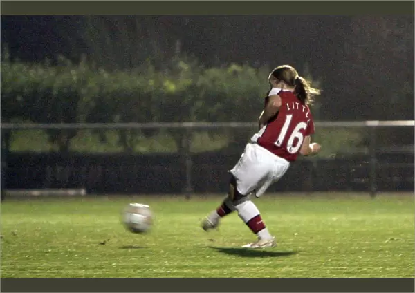 Kim Little scores her 3rd goal Arsenals 7th