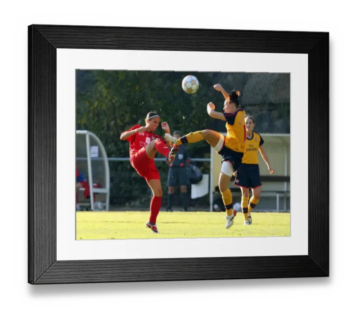 Framed Print : Julie Fleeting (Arsenal) Liese Brancao (Neulengbach) Framed Print : Julie Fleeting (Arsenal) Liese Brancao (Neulengbach)