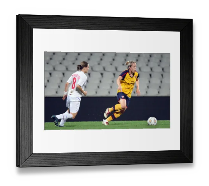 Framed Print : Gemma Davison (Arsenal) Sonia Bompastor (Lyon)