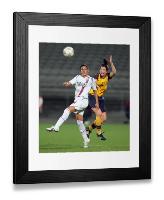 Framed Print : Niamh Fahey (Arsenal) Louisa Necib (Lyon)