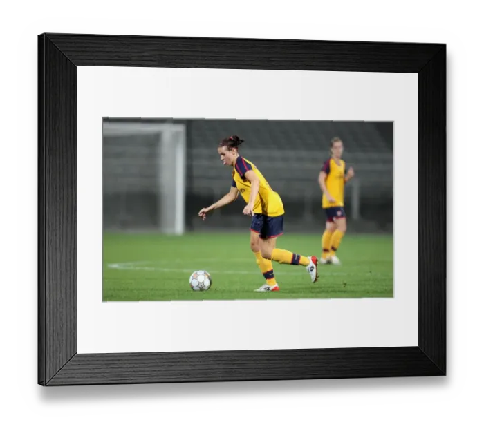 Framed Print : Julie Fleeting (Arsenal) Framed Print : Julie Fleeting (Arsenal)