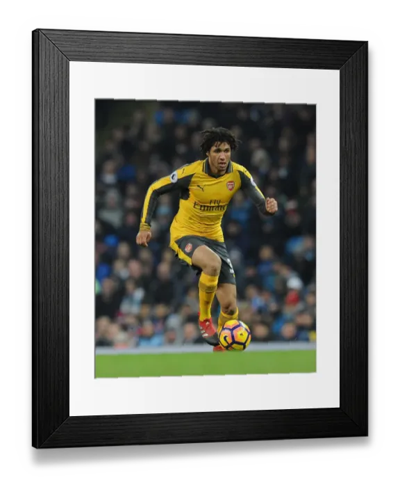 Framed Print : Mohamed Elneny vs Manchester City: Premier League Battle at Etihad Stadium (Arsenal 1-2)